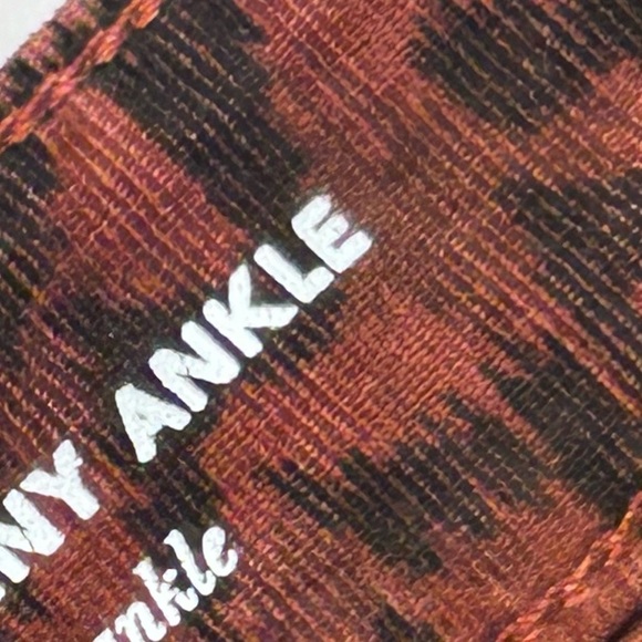 AG Adriano Goldschmied Farrah High Rise Skinny Ankle Leopard Print Corduroy Jean - Picture 13 of 17